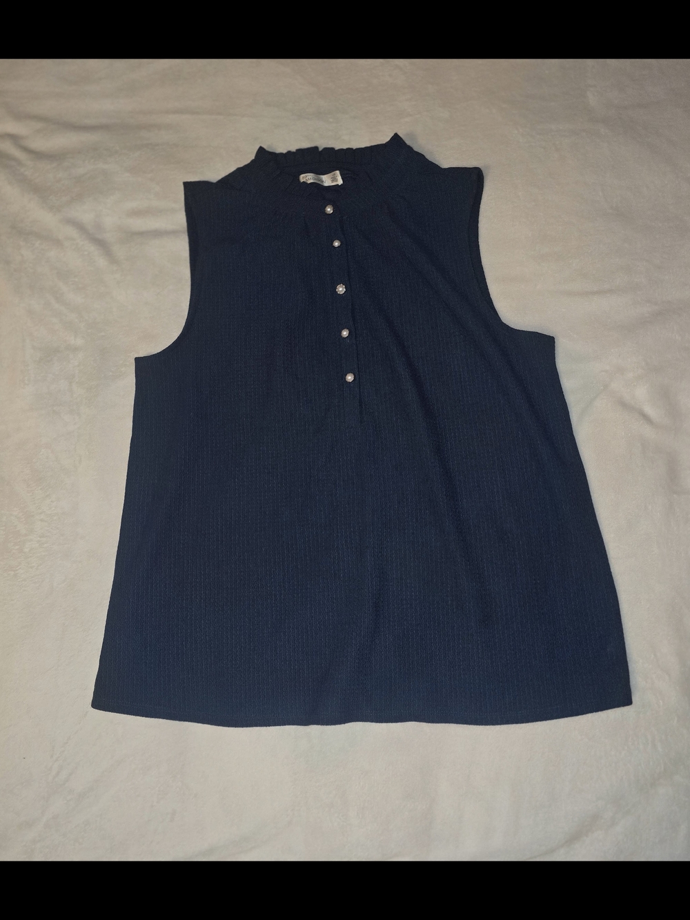 LG Navy Sleeveless Button-Front Tank